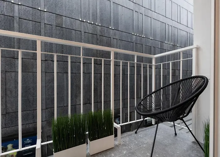 Bracka Fashion Apartment By Renters Prestige